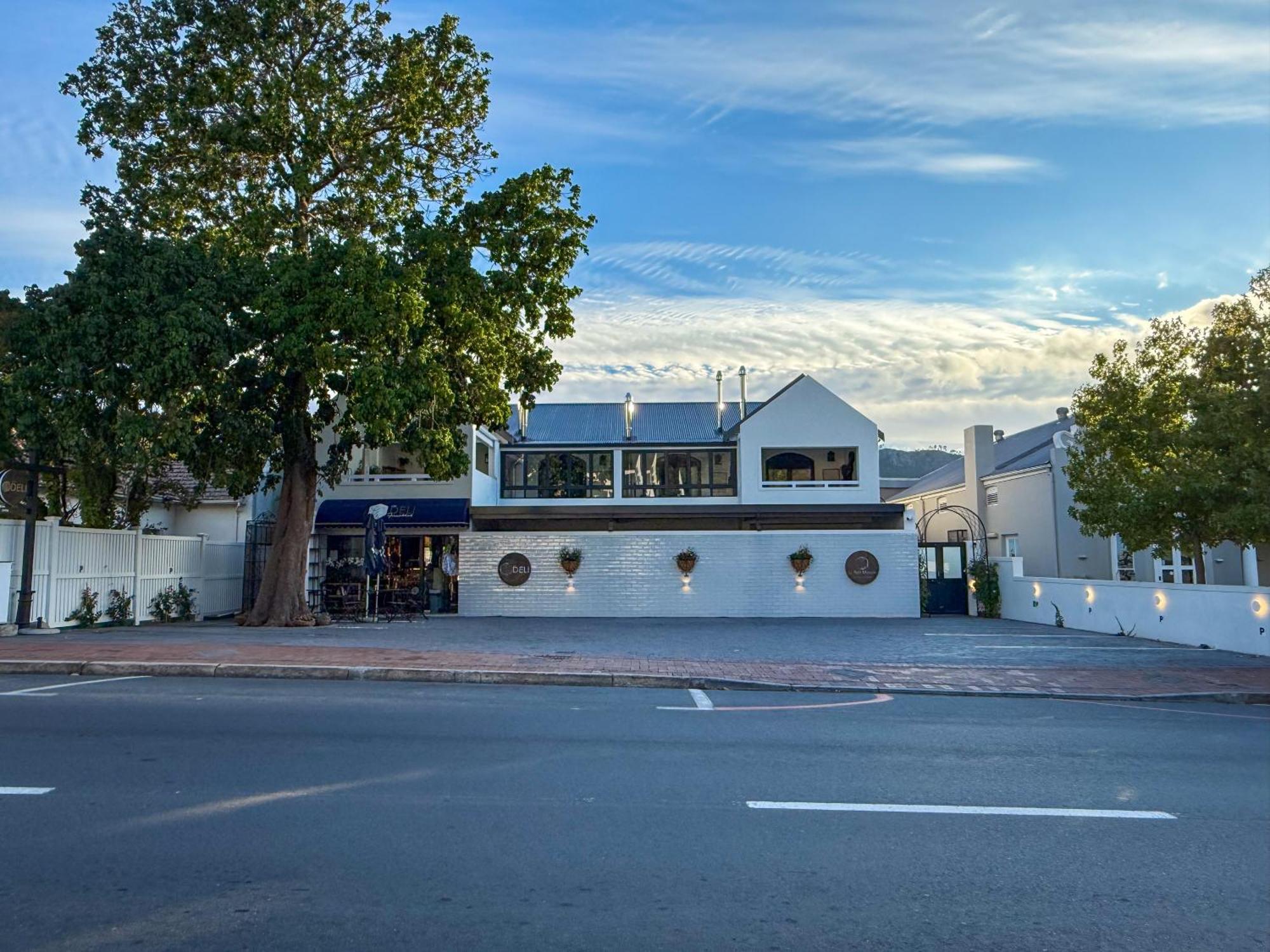 Le Petit Manoir Boutique Hotel Franschhoek Exterior foto
